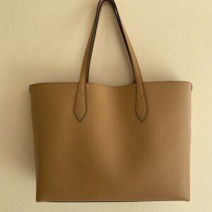 Burberry Haymarket Reversible Tote Burberry Check and Beige Camel